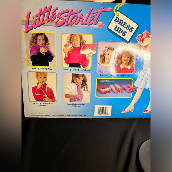 LITTLE STARLET VTG 80s New in box Dress up cape. Dated 1989. Box is damaged - Picture 9 of 9